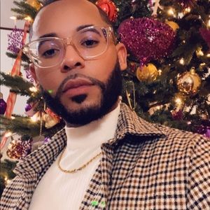 Meet your Posher, Jose